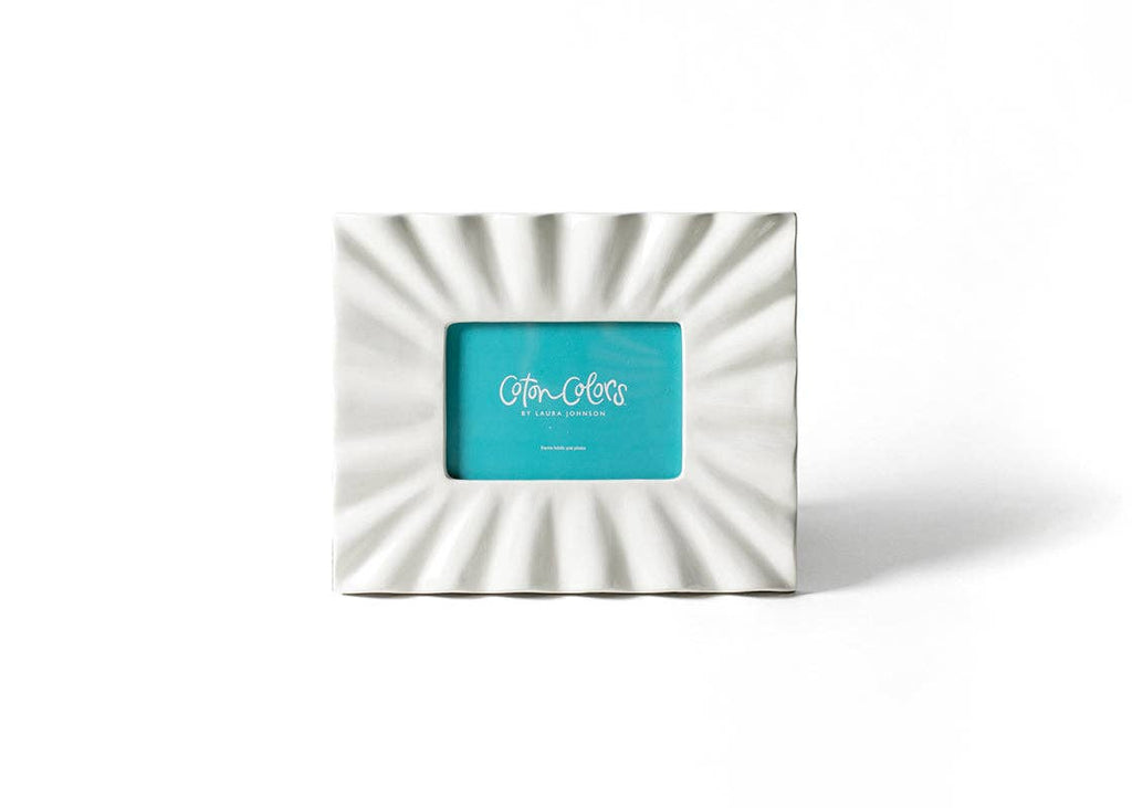Signature White Ruffle Rectangle Frame