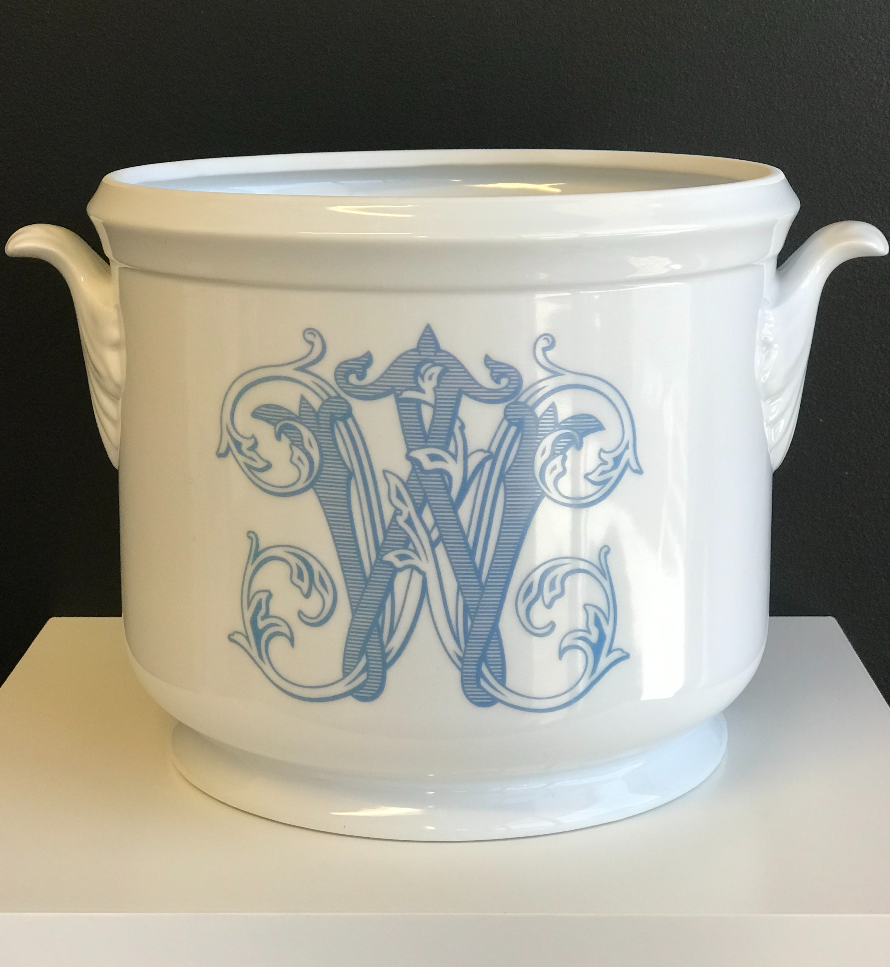 Champagne Bucket Chinoiserie Monogram min 4 pieces assrtd
