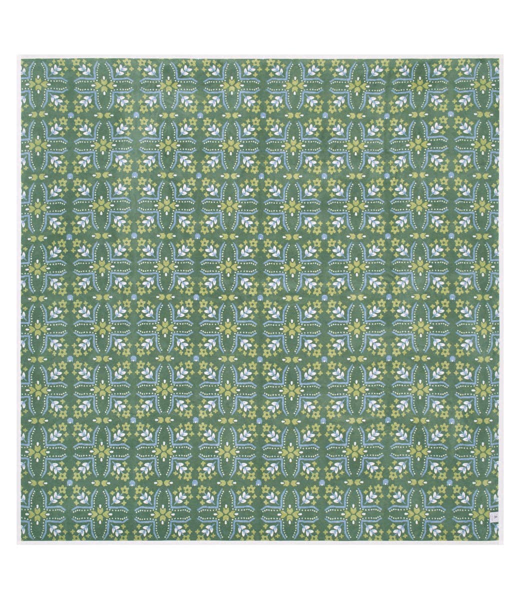 Farmhouse Flowers Family-Size Blanket